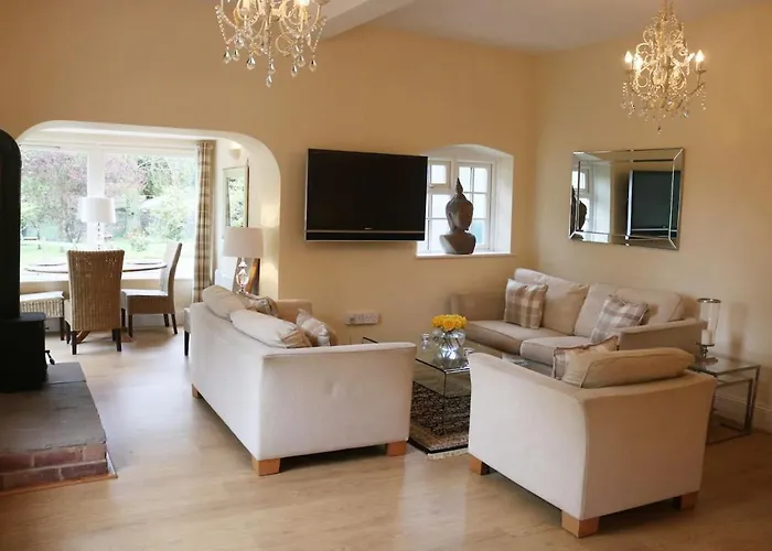 Dean End Apartment 2